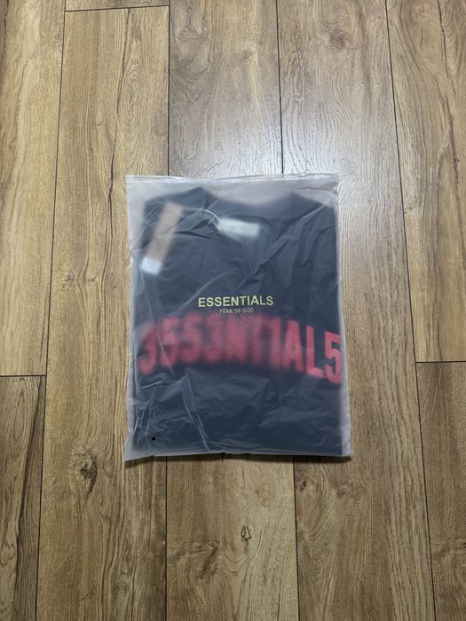 Fear of God "Essentials" - 3553NT1AL5 Black T-shirt