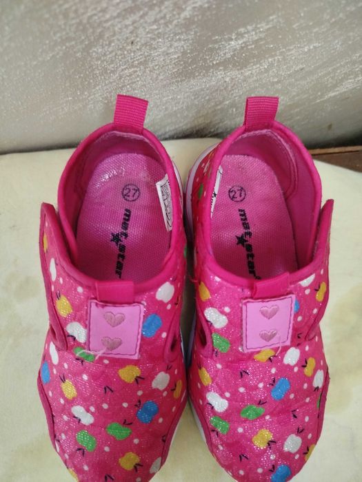 Пантофки за момиче