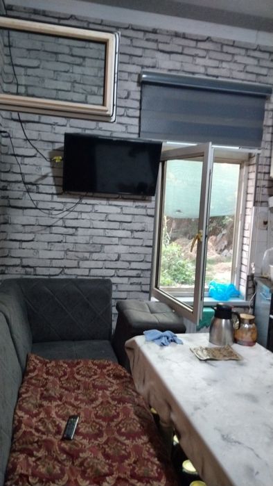 Uy sotiladi 4-xonali 3 sotik 2024 qurilgan,  jihoz mebellari bilan.