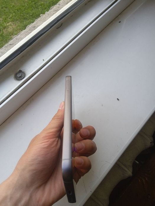 Samsung S23 FE.