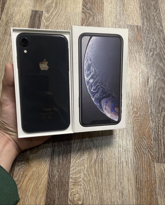 Продам телефон Айфон XR