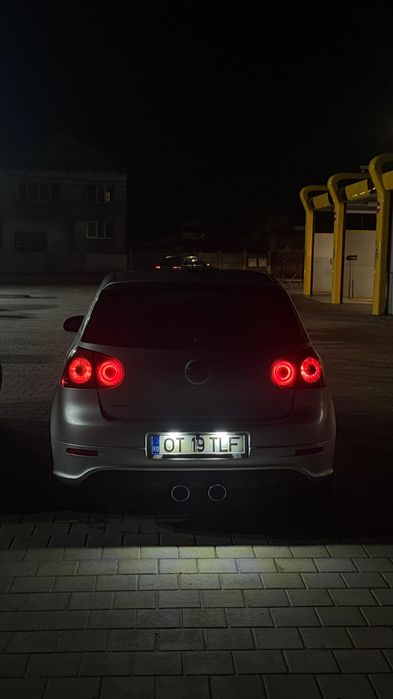 Vând golf 5 sau schimb cu variante.
