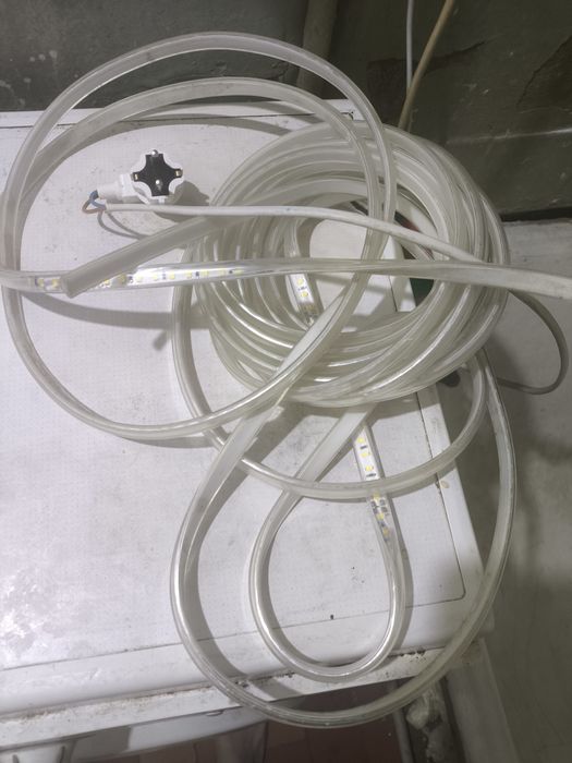 LED кабель 12м для подсветки дома / машины
Яркий, экономичный, гото