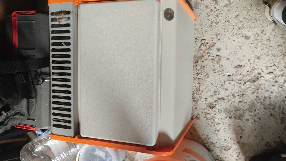 Хладилник на газ и 220v