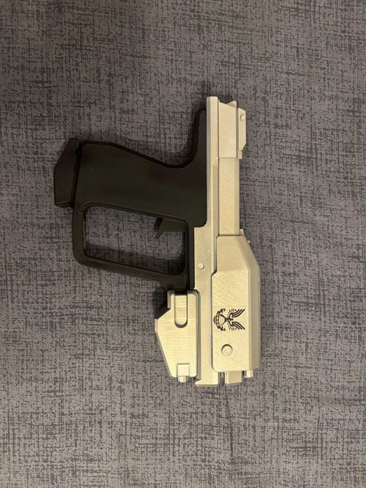 Halo M6G Magnum – Legendary Spartan pistol Cosplay & Collectors
