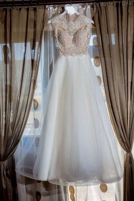 Rochie de mireasa eleganta, mărimea xs-s, stare impecabila.