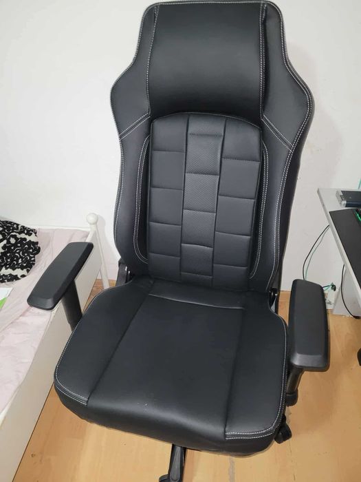 Scaun de birou Kring Doom