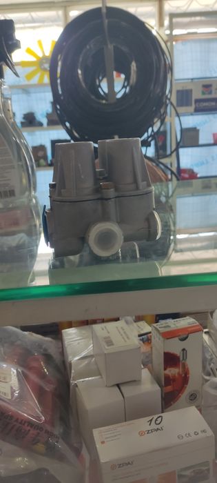 Кран тормозной HOWO