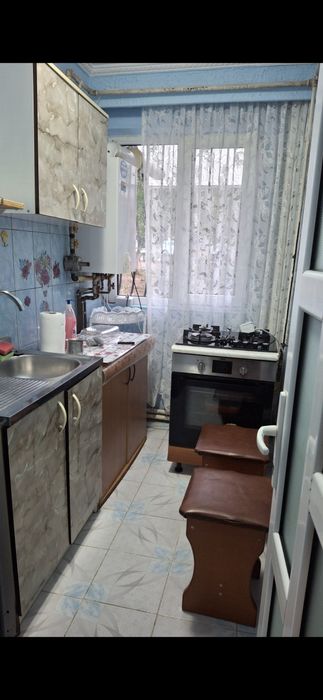 Închiriez apartament