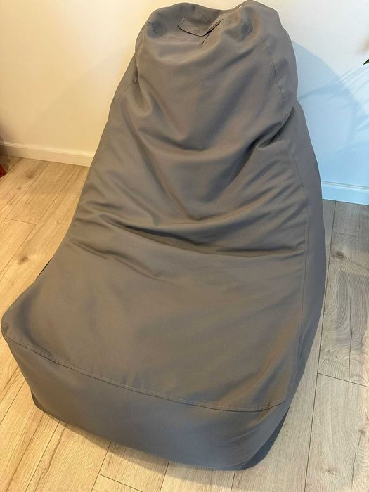 Fotolii tip puf umplute cu bile de polistiren