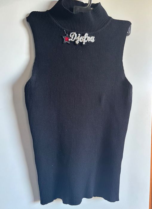 Черен топ с перли Джофра