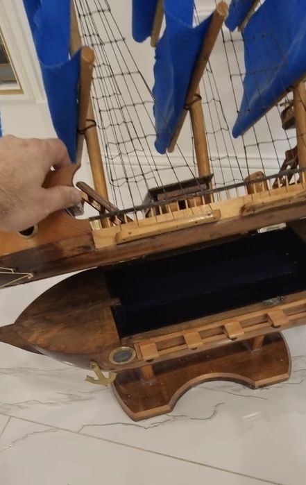 Корабль ручная работа с скрытым сейфом