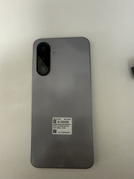 Продам Samsung A17 новый