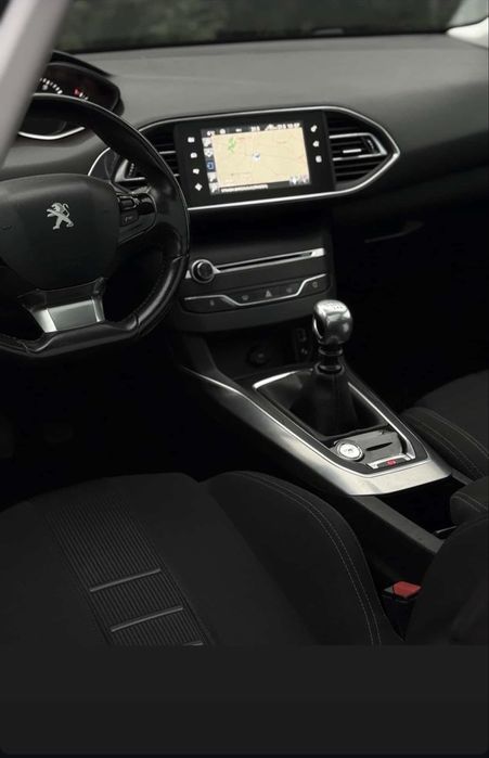 Peugeot 308 1.6 THP Benzină