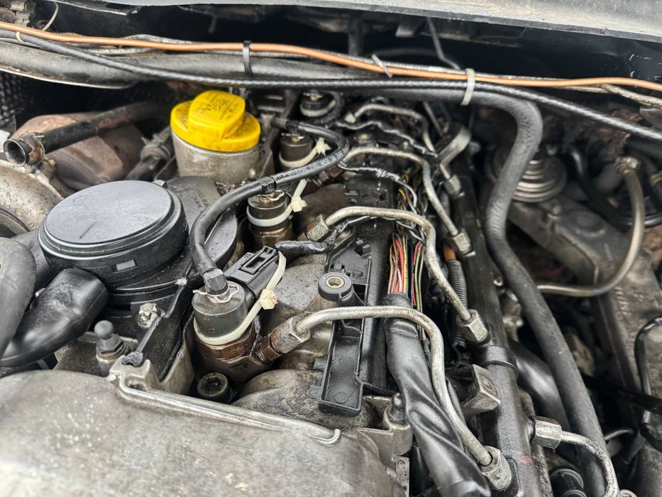 Dezmembrari Dezmembrez Piese piesa Dez Jeep Grand Cherokee 2,7 diesel