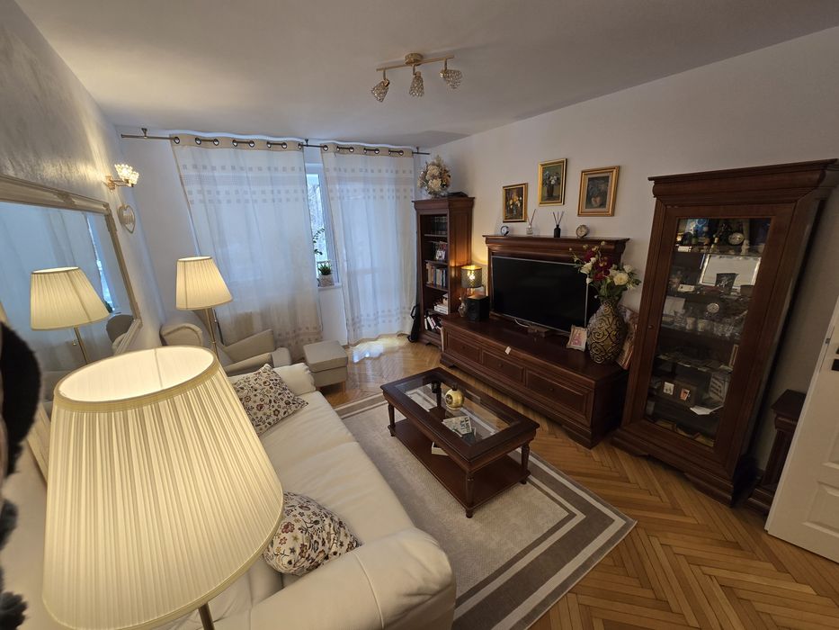 Mobila Mobexpert Louis Philippe