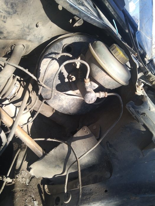 Продам коробку от ауди 100,80