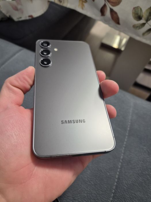 Samsung galaxy s24 plus