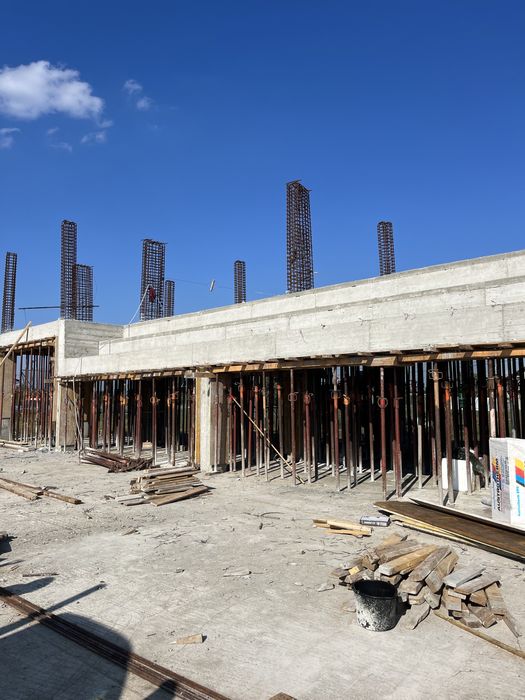 Inchiriere panouri doka, cofraje / cofrage, popici, schela metalica