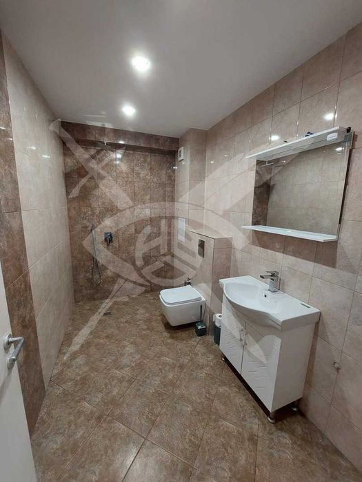 Дава се под наем Двустаен апартамент в София, Витоша - 75 кв.м за 648.21 € - Снимка #3