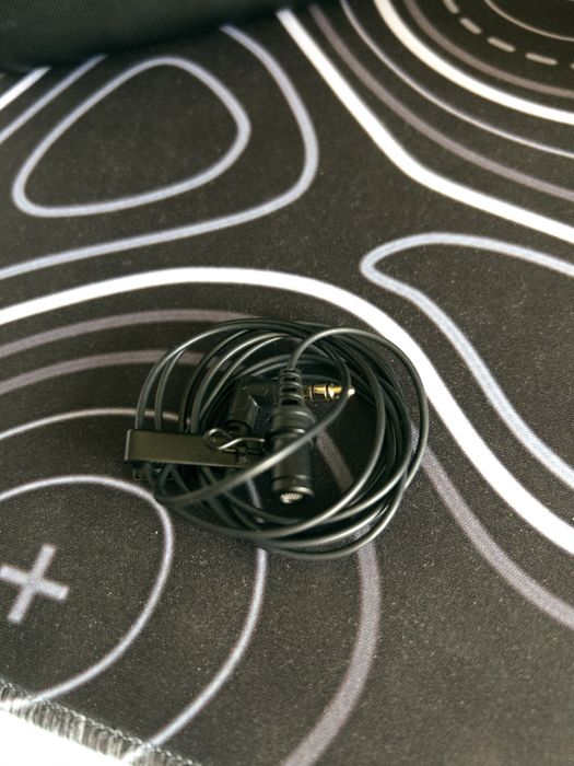 Петлички Hollyland Lark Max