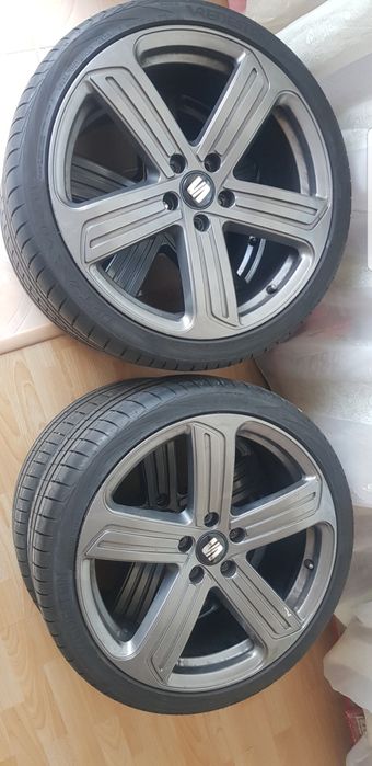 Set jante + anvelope 235/35 R19