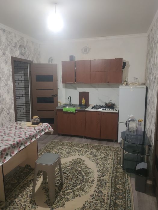 Продаю  времянку с участком