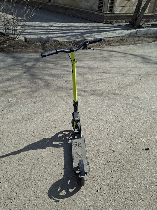 Самокат Glober (не электро)
