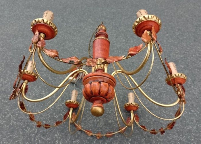 Elegant candelabru din lemn și fier forjat,piesa deosebita ,stare exce