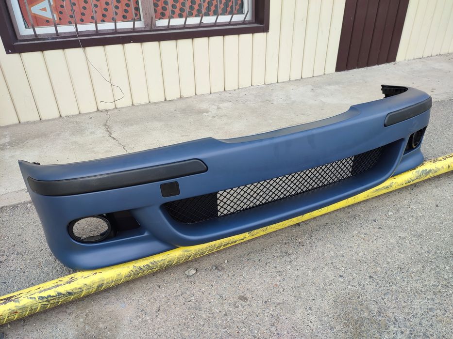 Бампер BMW E39 перед М тех