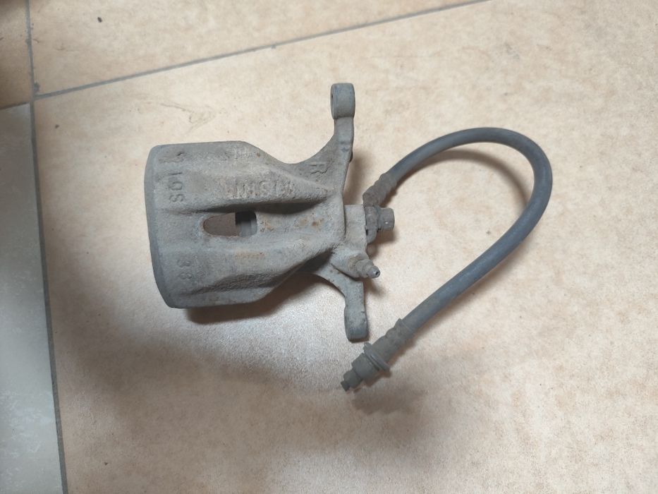 Задний супорт правый на Марк 2.