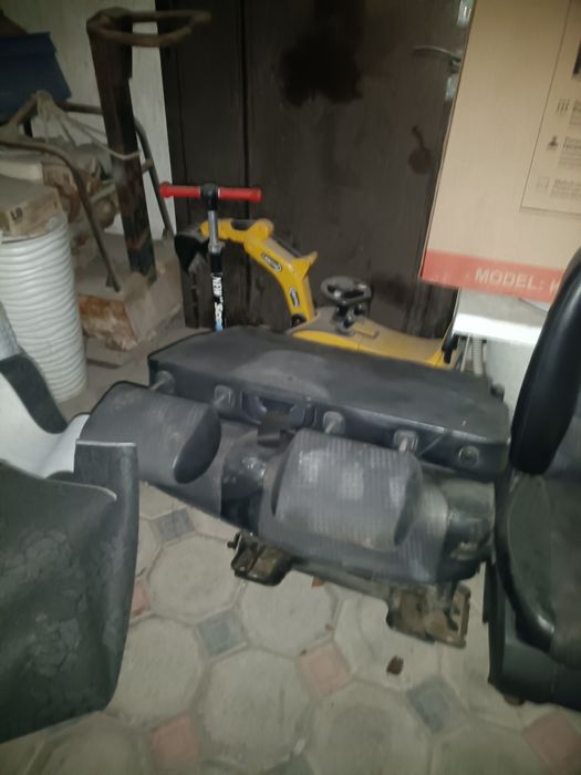 Продам сиденья на мл 163