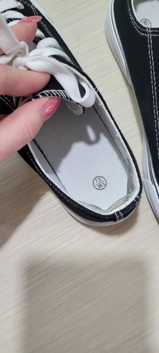 Кеды в стиле Конверсы