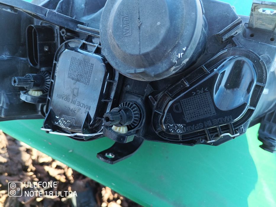 Seat Ibiza FR оригинален десен фар