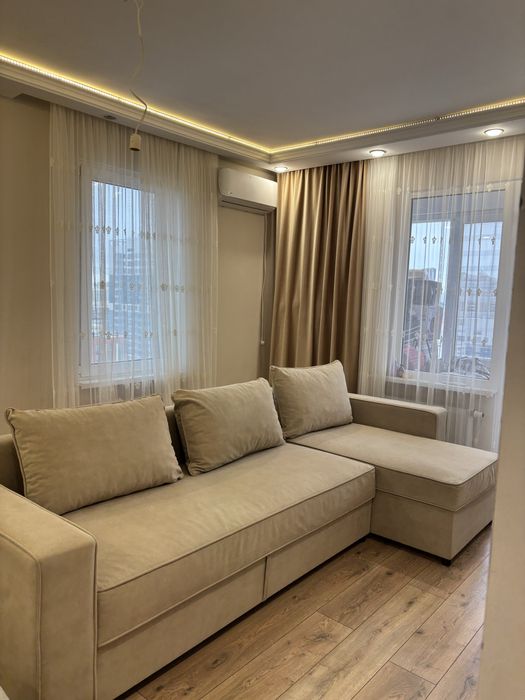 Продам диван 3 метра! раскладывается