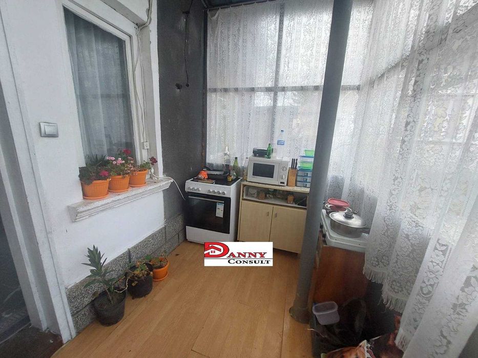 Продава се Къща в Велико Търново, Акация - 100 кв.м за 281 €/кв.м - Снимка #16