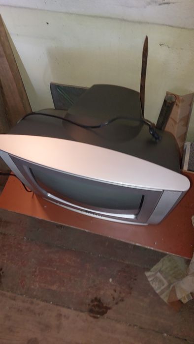 Продам телевизор lg