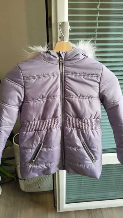 Продавам детски елеци и якета