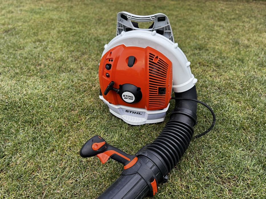 Suflanta profesionala frunze STIHL BR700 - 2024