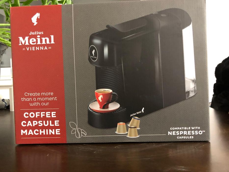 Aparat cafea compatibil capsule Nespresso