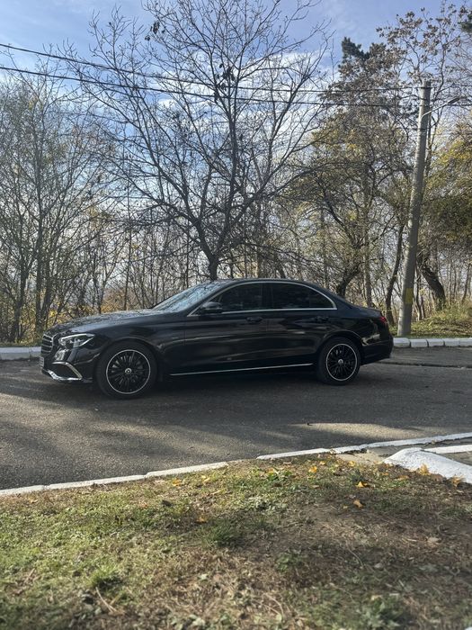 Mercedes E 300 Plug-in Hybrid ( diesel + electric)