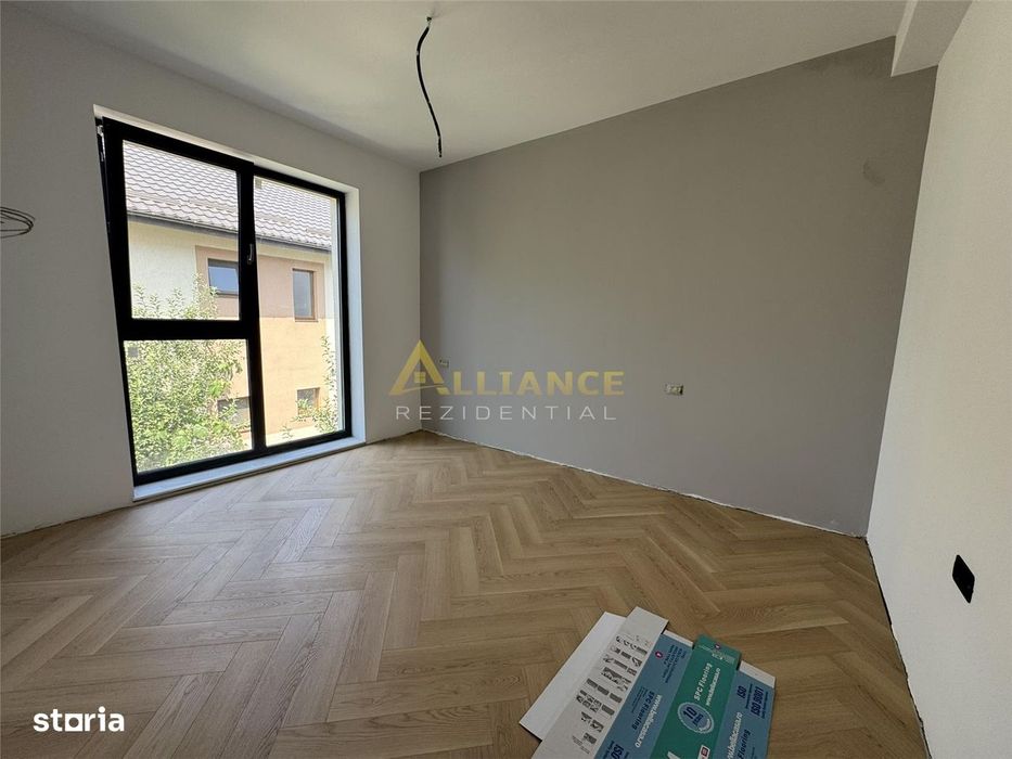 Vila tip DUPLEX 5 camere- 4 bai, curte 250 MP