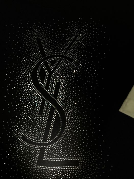 Tricou Saint Laurent alb cu cristale – Premium s-xxl