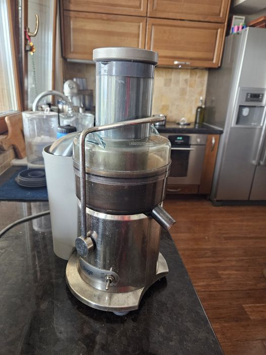 Професионална сокоизтисквачка фреш машина за твърди плодове Sage