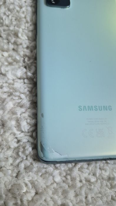 Samsung S20 FE  .