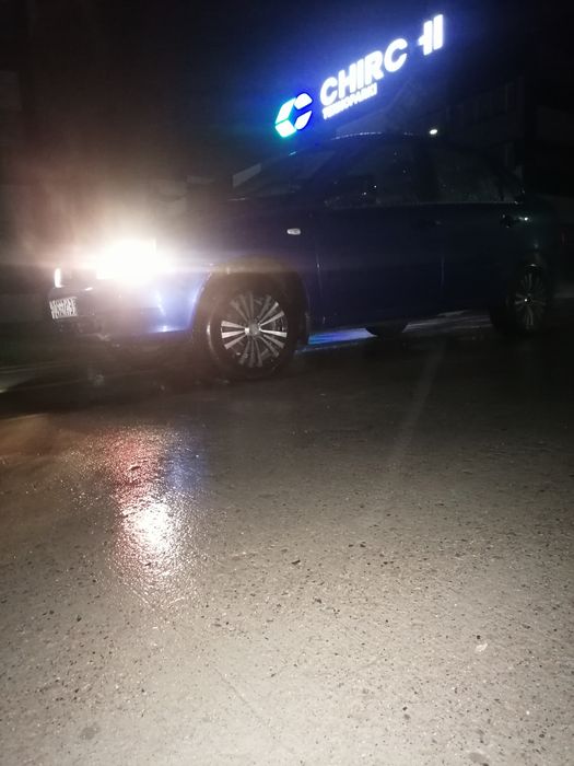 Ассалому алейкум. Здравствуйте. Продаётся лада калина сотилади.