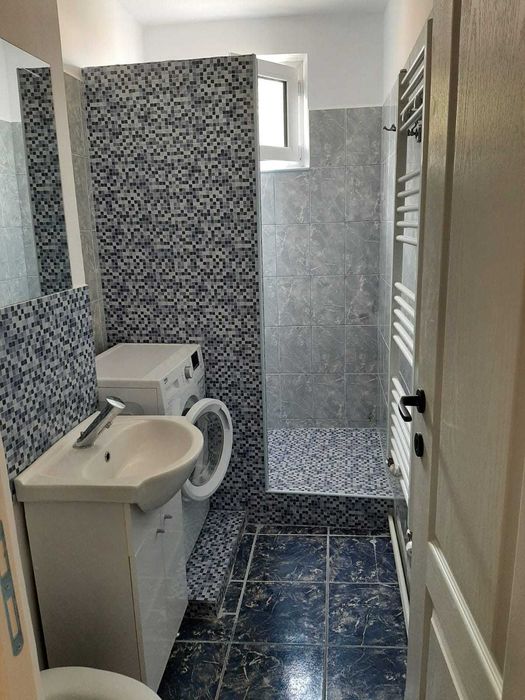 Închiriez apartament cu 1 camera- Zona Petru Rares