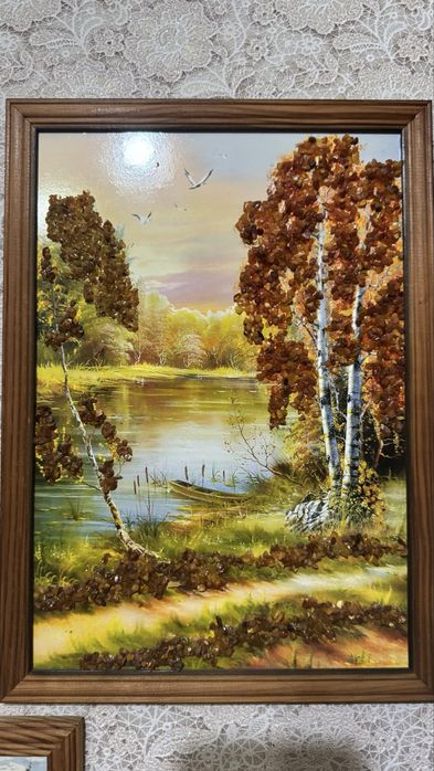 Иконы и картины с янтарем