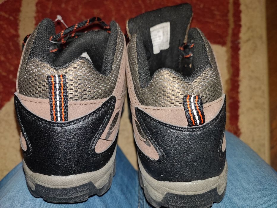 Зимни боти, нови, топли