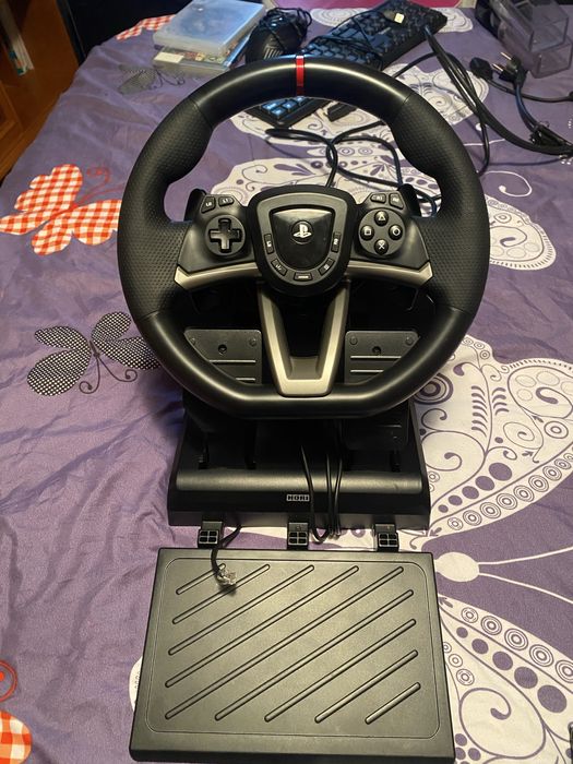 Vand volan playstation urgent nu il dau prin curier